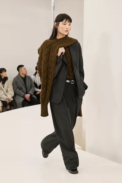 Look 53
